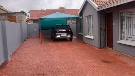 3 Bedroom house to rent in Geelhoutpark, Rustenburg