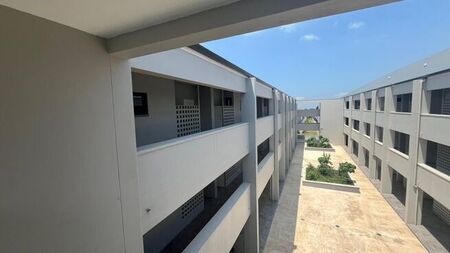 2 Bedroom apartment to rent in Emberton Estate, Kloof