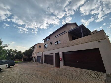 1 Bedroom duplex loft to rent in Olympus Ah, Pretoria