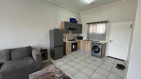 2 Bedroom Apartment in Fourways