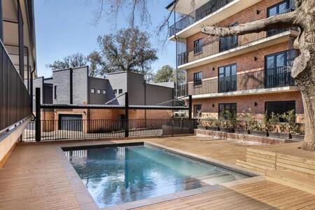 1 Bedroom Apartment in Hyde Park