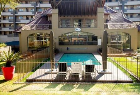 2 Bedroom Apartment in Sandton Central
