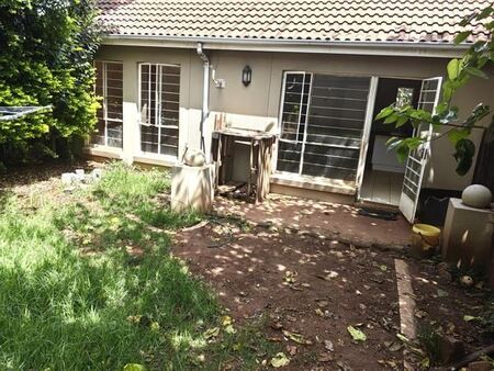 2 Bedroom Apartment in Douglasdale