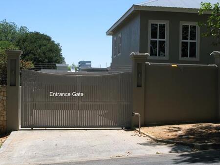 2 Bedroom Cluster in Parktown North