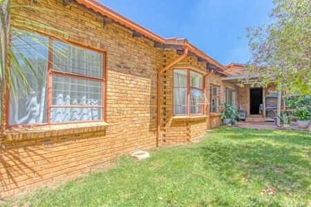 3 Bedroom Townhouse in Randpark Ridge