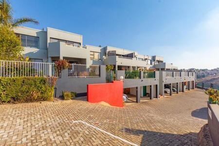 2 Bedroom Apartment in Northcliff