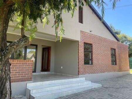 3 Bedroom House in Chartwell