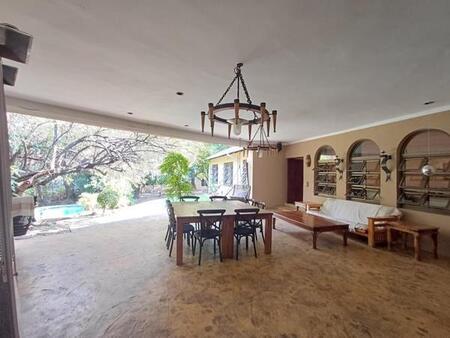 3 Bedroom House in Olivedale