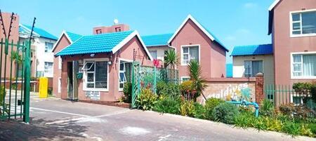 2 Bedroom Apartment in Winchester Hills