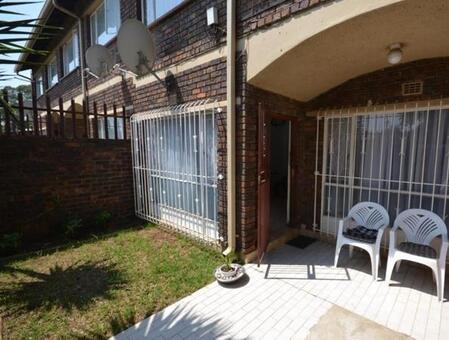 3 Bedroom Duplex in Oakdene