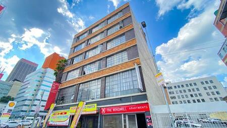 1 Bedroom Apartment in City & Suburban (Maboneng)