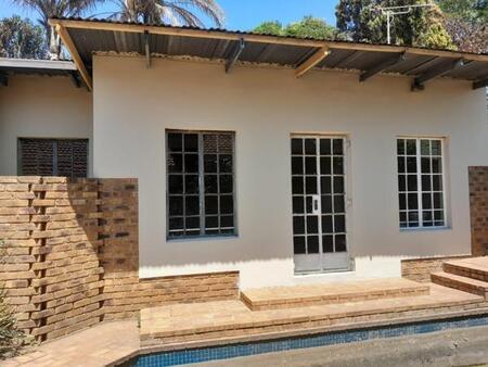 1 Bedroom House in Kensington