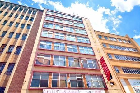 1 Bedroom Apartment in City & Suburban (Maboneng)