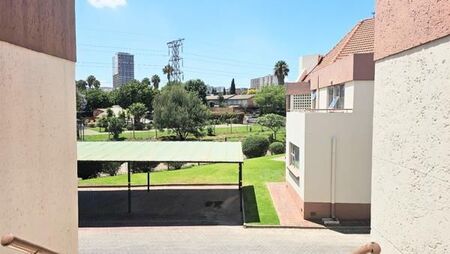 2 Bedroom Apartment in Bedfordview