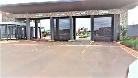 2 Bedroom Apartment in Glen Marais