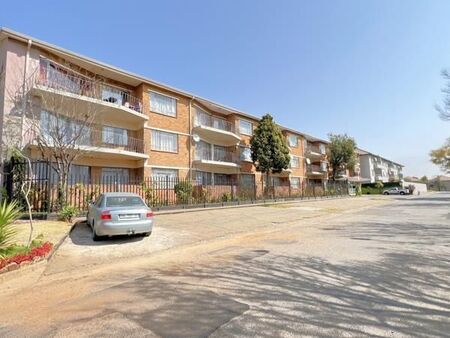 2 Bedroom Apartment in Hurlyvale