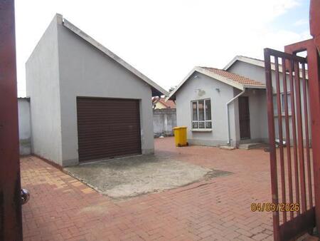 3 Bedroom House in Vosloorus