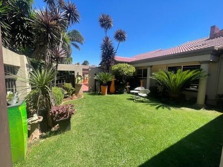 3 Bedroom House in Lakefield