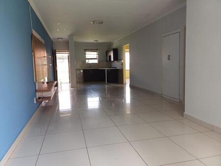 3 Bedroom Apartment in Parkrand