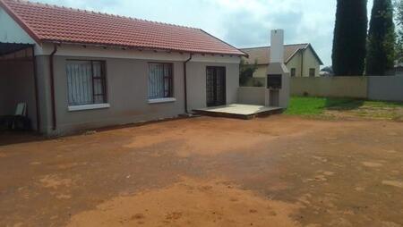 3 Bedroom House in Crystal Park