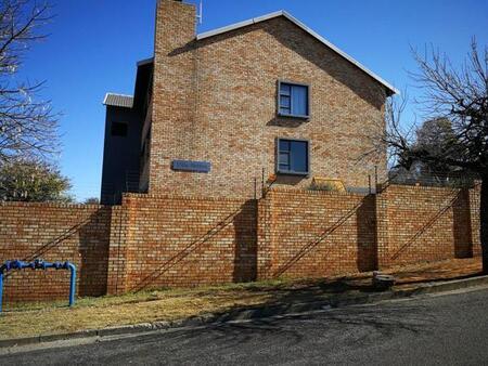 3 Bedroom Townhouse in Alberton