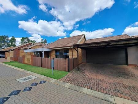 2 Bedroom Simplex in Eldoraigne