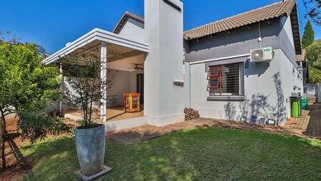 3 Bedroom Townhouse in Rietvlei Heights Country Estate