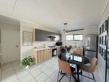 2 Bedroom Apartment in Zwartkop