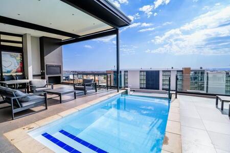 2 Bedroom Apartment in Midstream Estate