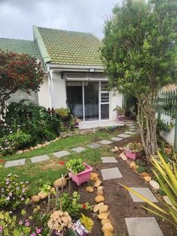 1 Bedroom Apartment in Aston Bay