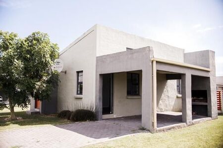 2 Bedroom Simplex in Parsons Vlei