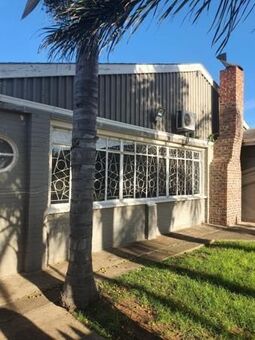 3 Bedroom House in Bothasrus