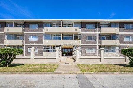 2 Bedroom Apartment in Humewood