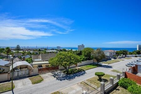 3 Bedroom Apartment in Humewood