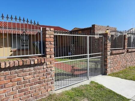 2 Bedroom House in Malabar