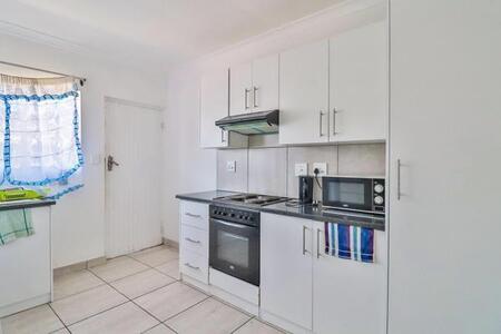 2 Bedroom Apartment in North End