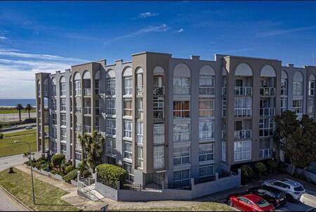 3 Bedroom Apartment in Humewood