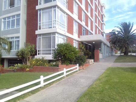2 Bedroom Apartment in Humewood