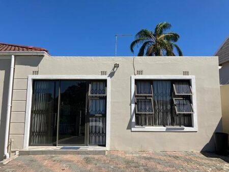 2 Bedroom Cluster in Amalinda