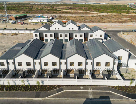 3 Bedroom Townhouse in Sandown