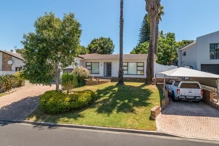 4 Bedroom House in Stellenryk