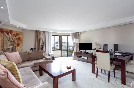2 Bedroom Apartment in Sea Point