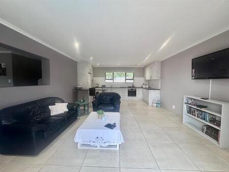 1 Bedroom Apartment in Door de Kraal