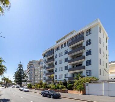 2 Bedroom Apartment in Sea Point