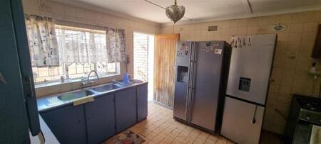 3 Bedroom House in Beaconsfield