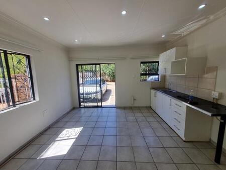 1 Bedroom Apartment in Hadison Park