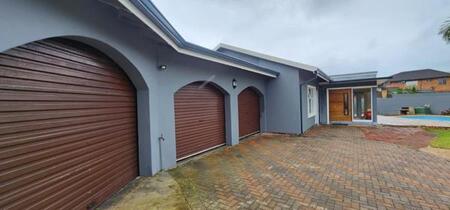 4 Bedroom House in Meer En See