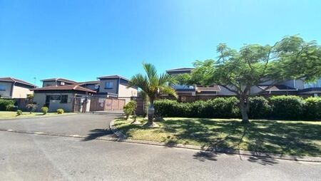 3 Bedroom Duplex in Meer En See