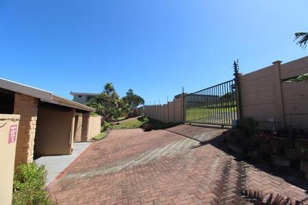 3 Bedroom House in Manaba