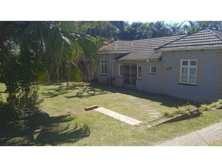 2 Bedroom House in Sarnia